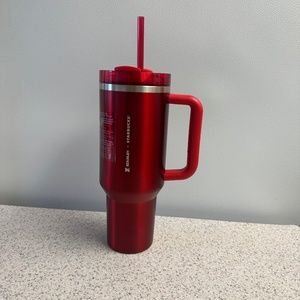 NWT Stanley X Starbucks Cup RED 40z HOLIDAY 2023!